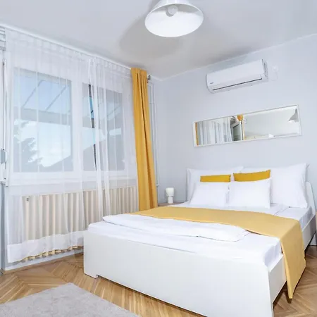 Muranyi Vendeghaz Apartment *